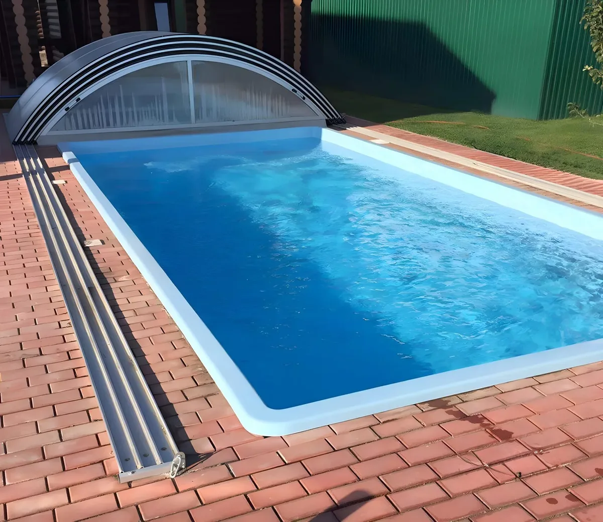 Laguna 7 — вечернее освещение в Уфе